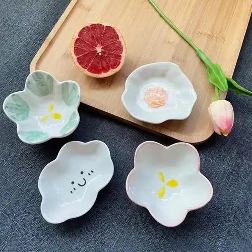 创意可爱日式陶瓷碟家用手绘调味碟鸡蛋云朵ins不规则蘸料小碟子