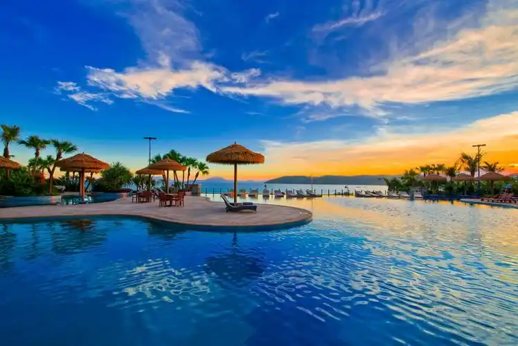 度假控私藏小众亚婆角超大海景房无边泳池06599奢享碧桂园十里银滩