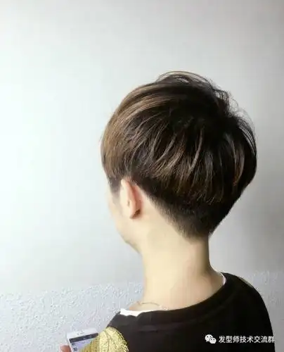 2017流行"剃后脖"