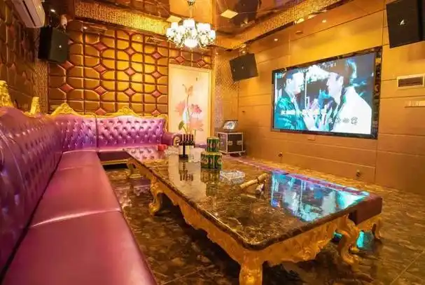 ktv迎来倒闭潮年轻人为何不再唱歌这背后的原因是什么