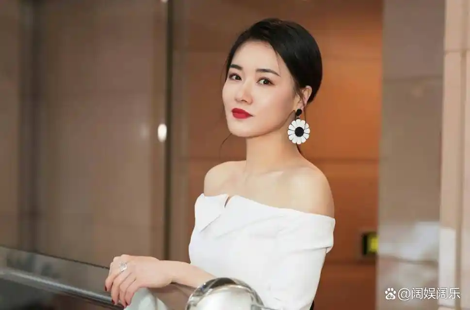 演员邢宇菲,一位不被侯勇承认的绯闻女友