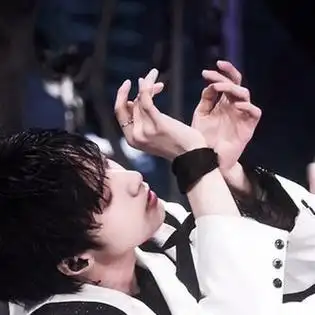 刘耀文 手部护理