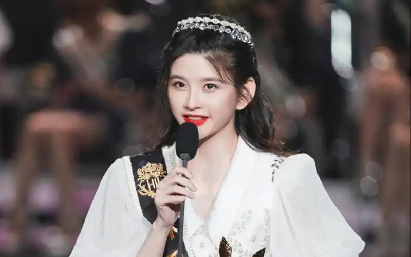 【林思意】snh48第七届年度总决选"创造炙热的青春"-第五名林思意获奖