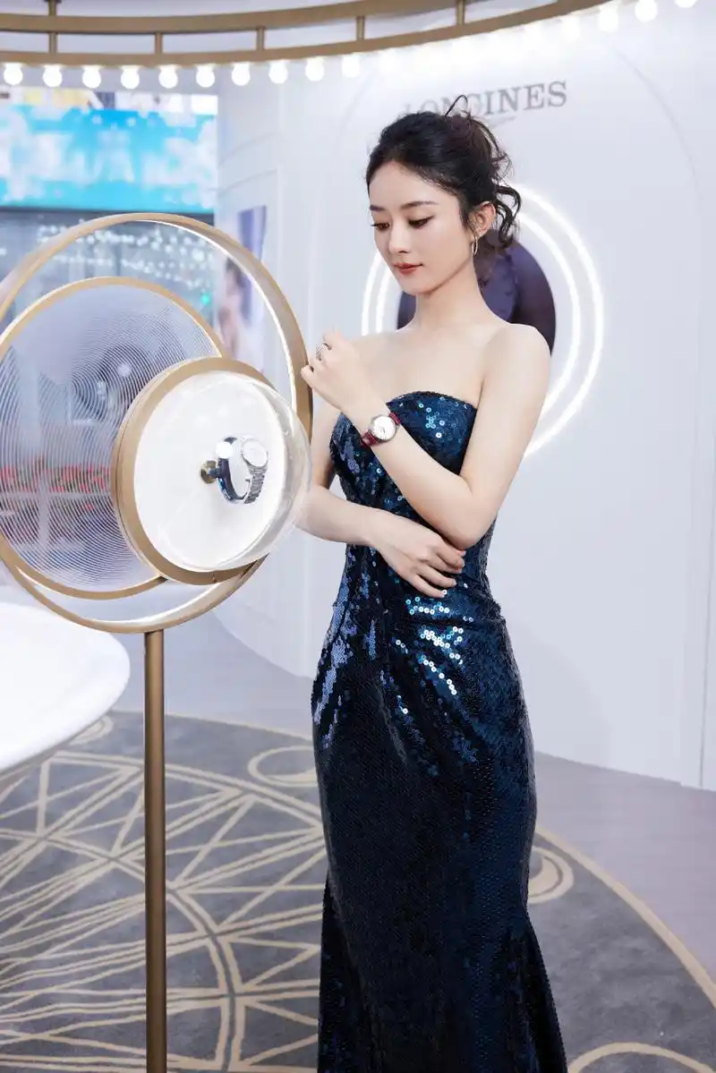 [庆祝]【赵丽颖浪琴表活动沈阳站蓝色抹胸礼服】[鲜花] 赋予时光恒久