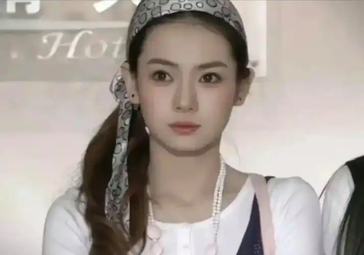 67怀念刚出道时那个至清至纯的戚薇,只可惜,时光奔涌向前,所有的