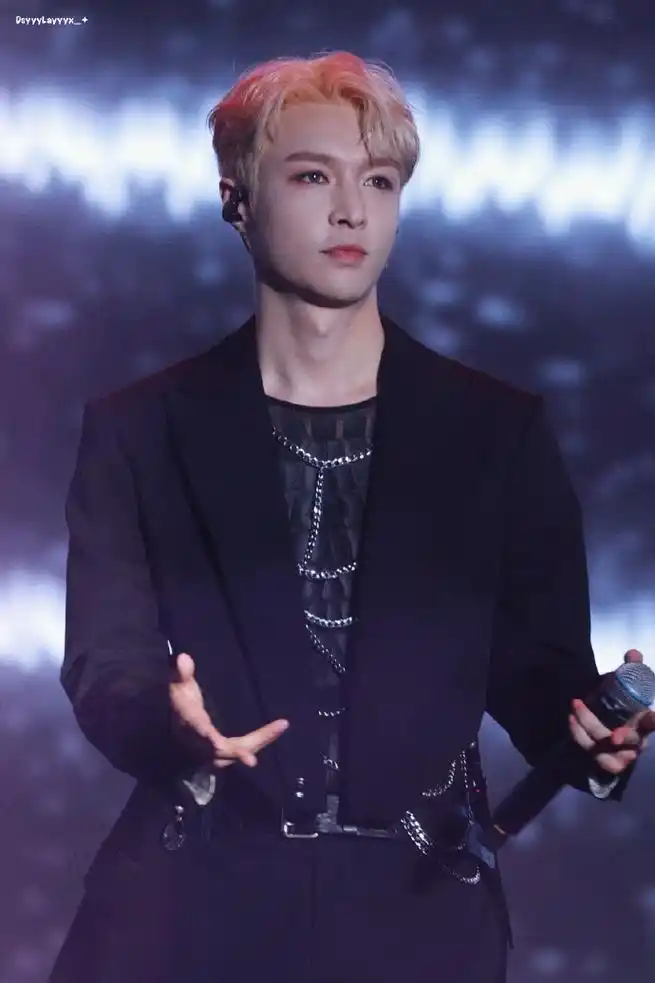 张艺兴[超话]##张艺兴将进军好莱坞