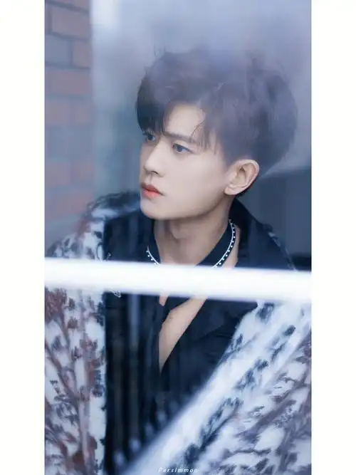 任嘉伦分享壁纸566