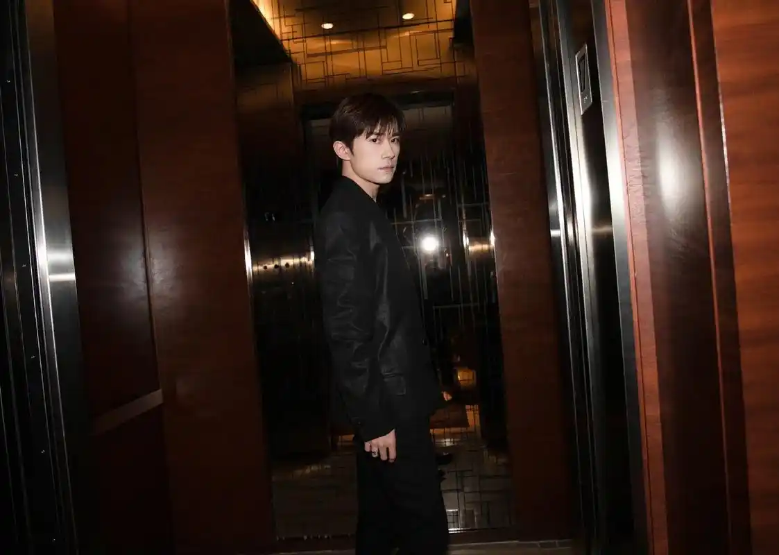 宝宝帅的过分了aaaaaa#易烊千玺 #易烊千玺新专辑叫刘艳 - 抖音