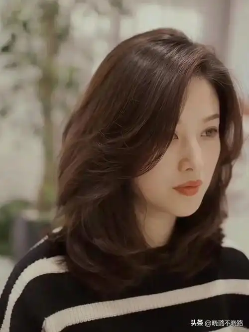 锁骨发才是最适合3060岁女人的发型辛芷蕾刘嘉玲都爱了