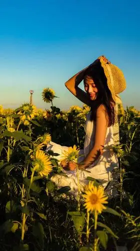 花与女孩 人像 花海 女孩 向日葵 日暮