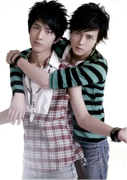 井柏然和付辛博怎么了 为什么说井柏然是弯的-小蚊子百科网