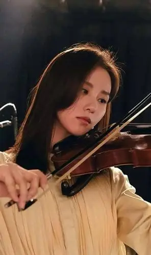 流金岁月里刘诗诗穿着跟她人一样舒服养眼