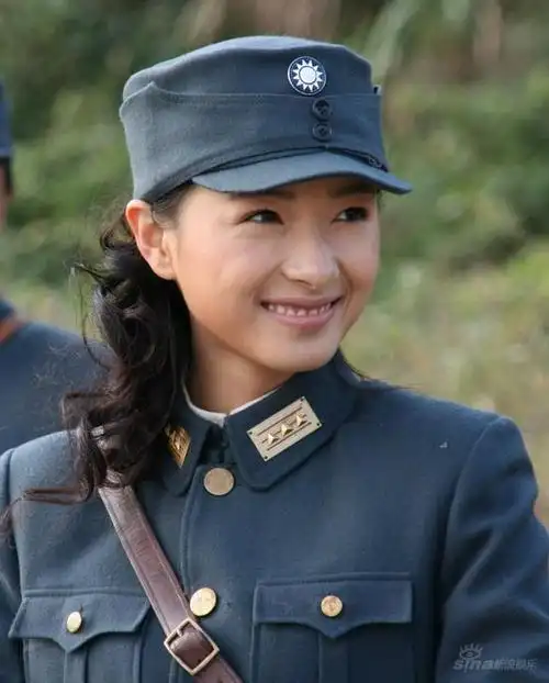 剧照新浪娱乐讯 正在横店热拍中的大型传奇谍战电视剧《长江一号》已