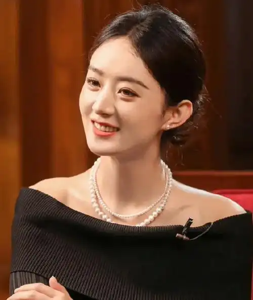 被倪妮赵丽颖带货的单品连普通黑t都能穿出贵气这也太好看了