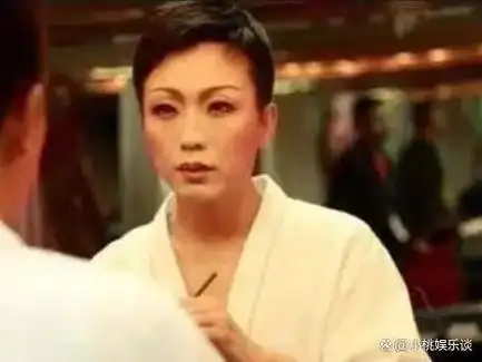 李玉刚情史曝光:三度成婚娶乌克兰妻子,混血女儿成焦点!