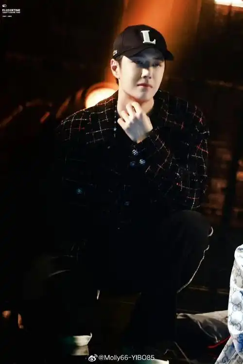 王一博修改豆瓣简介##王一博