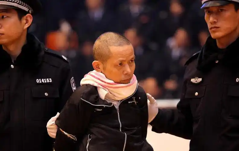 新闻 图片 全景社会 被判死刑的罪犯.潇湘晨报 华剑 摄3/4页