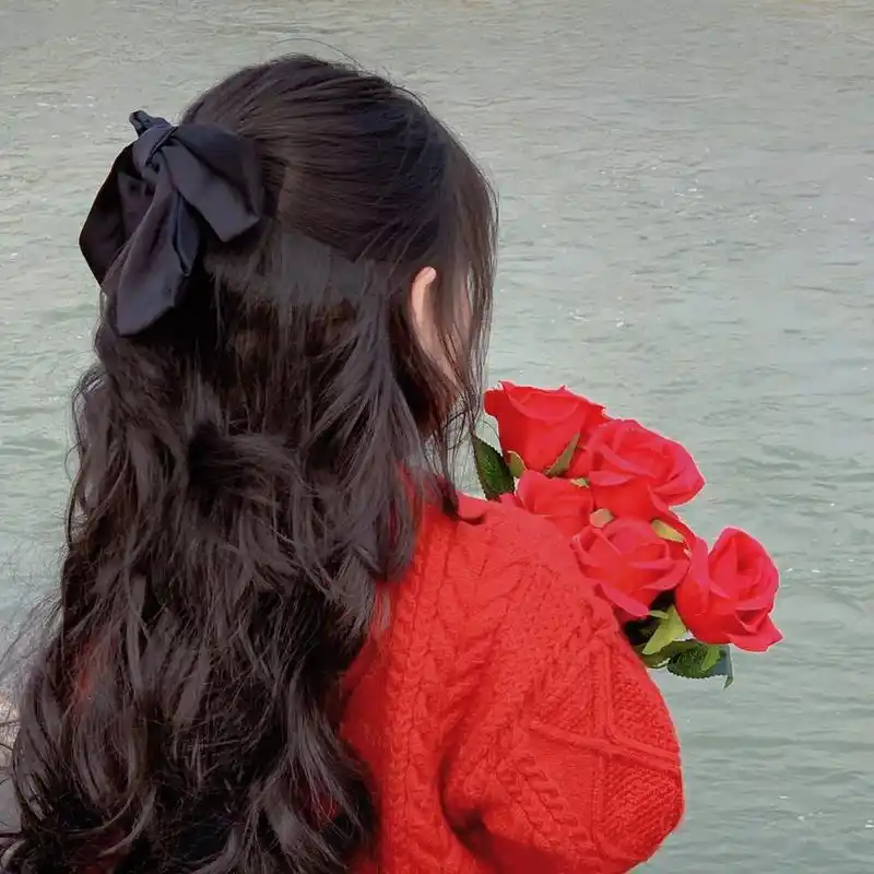 红色系捧花头像  不一样的新年头像