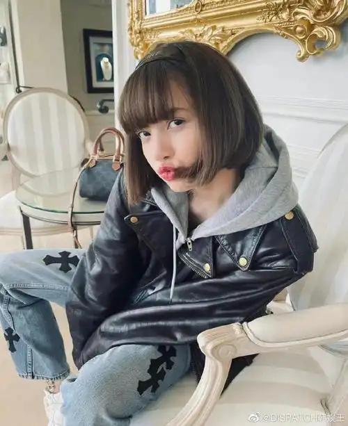 lisa更新ins头发剪更短了lisa短发nice