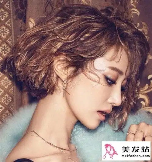 扁头适合的发型