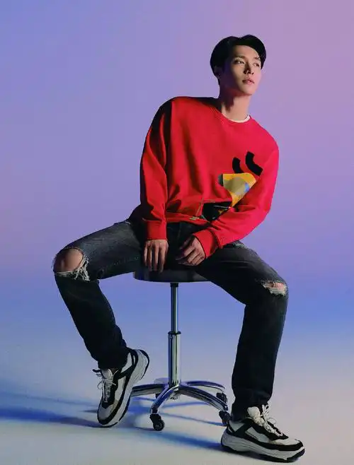 除旧迎"兴",踏上2021全"兴"旅程,张艺兴最新广告宣传画报释出!