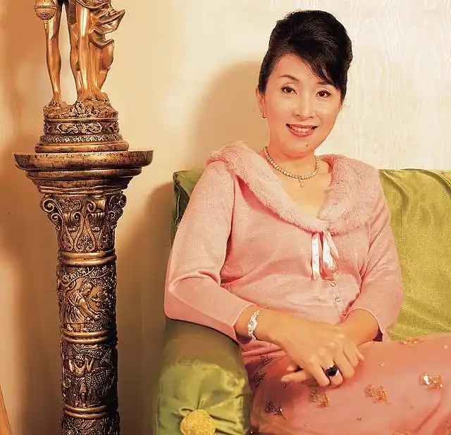 【80年代花旦】90年代初陈秀珠曾去东南亚经商,后又返回tvb,拍摄了