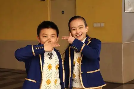 求解答,小演员郑伟 喜不喜欢 童星香奈儿