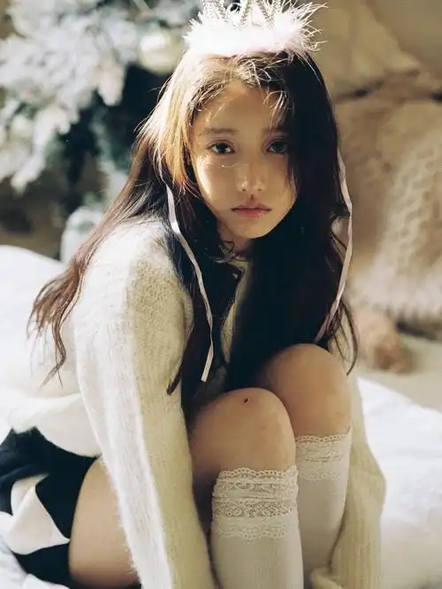 姜贞羽的生日写真好漂亮真的很适合胶片风