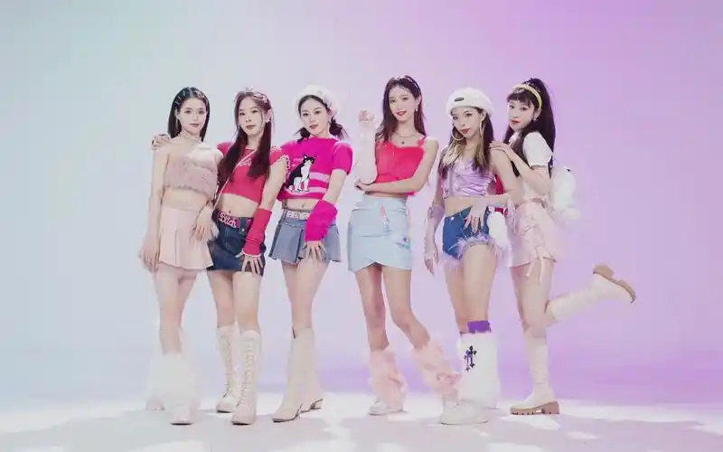 糖果系女孩!甜美翻跳,stayc《poppy》女团舞