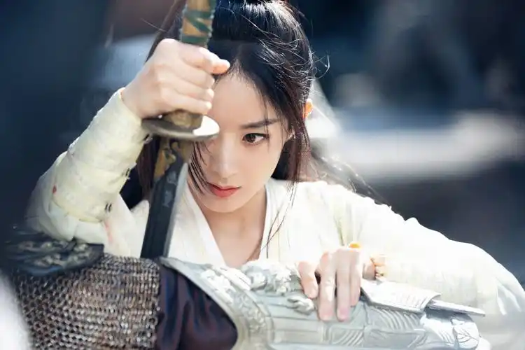 《有翡》会员版圆满收官 赵丽颖完美演绎周翡 重情重义永葆初心