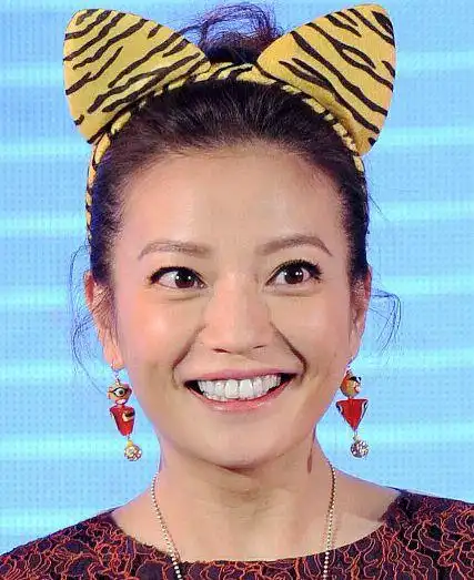 赵薇国籍遭质疑后曾经用7个字诉苦网友看了哈哈大笑