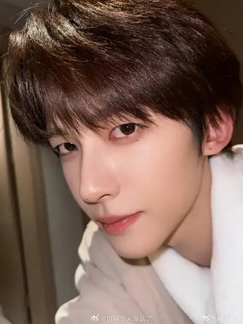 刘畊宏读刘宇评论的30s想的是vivi#今日份的可爱是刘宇给的,听到