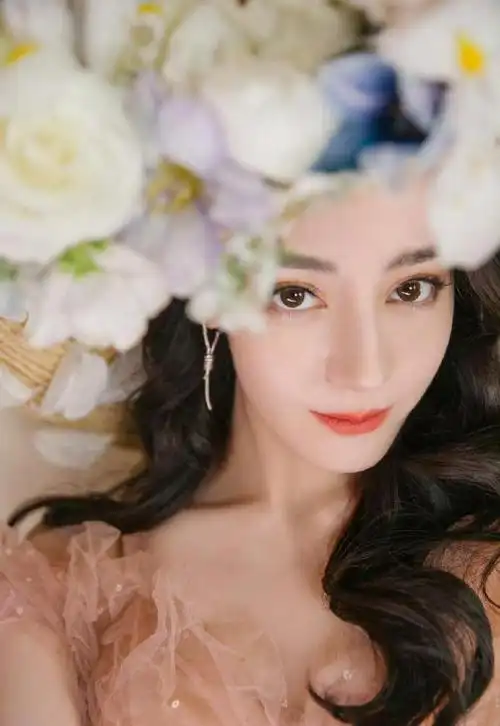 花神下凡!迪丽热巴最新美图|无法自拔_网易订阅