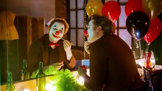 阴险的笑容小丑图片