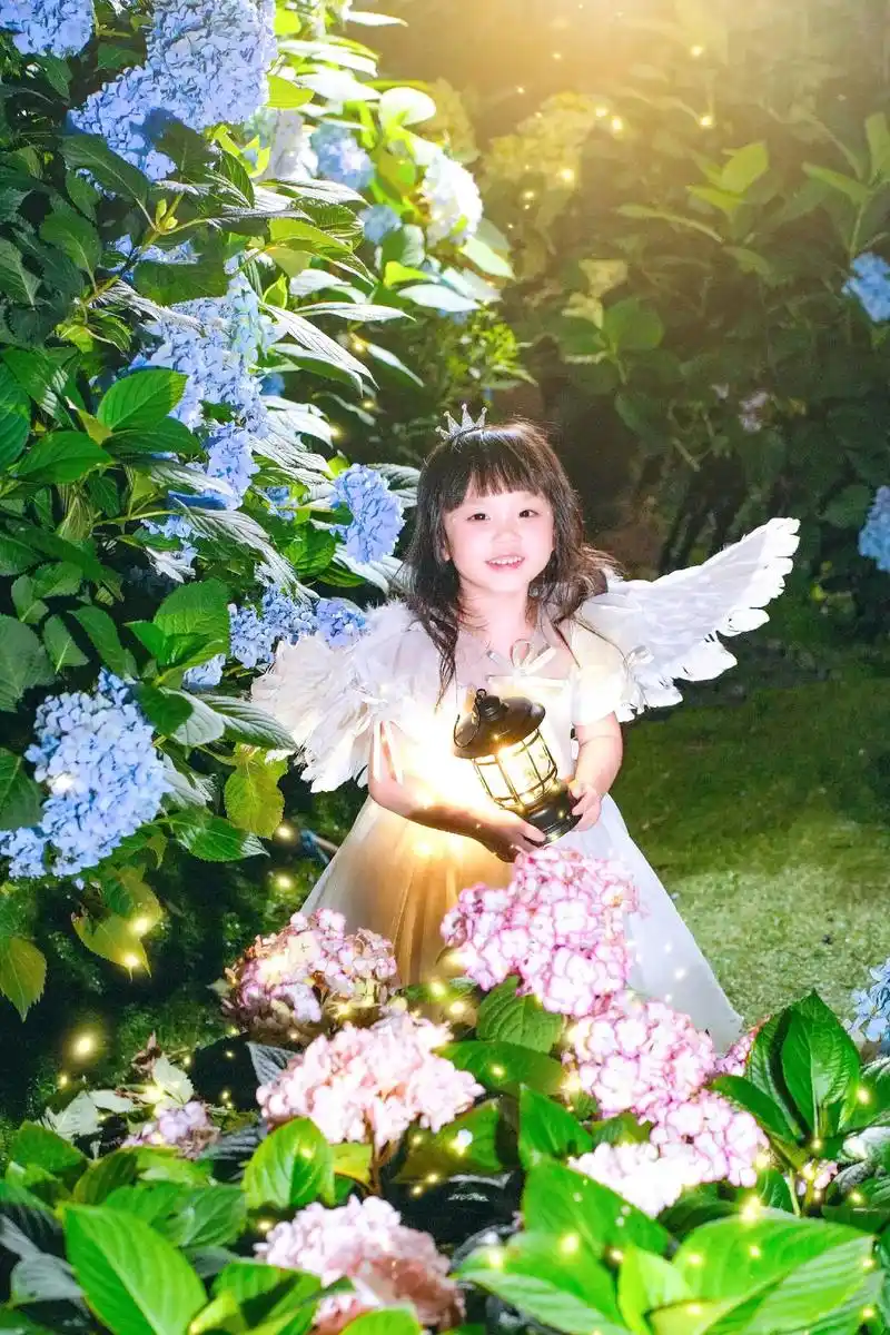 是小天使呀.#森系少女 #精灵 #绣球花 #唯美意境 #儿童 - 抖音