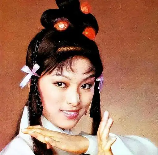 也正是因为这部剧中的表现,米雪才能够崭露头角获得不少的资源.