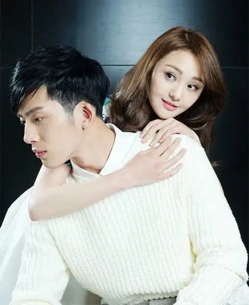 井柏然自曝不喜欢郑爽 井柏然和郑爽关系好吗闹翻原因是什么