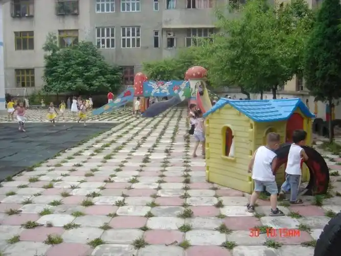 【74@】辉煌四十年,看实验幼儿园变化