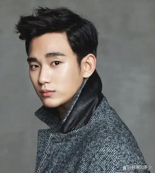 日前,韩国男明星金秀贤在泰国举办了见面会,此次的见面会是金秀贤久违