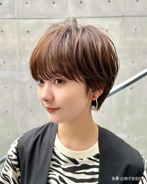 中短发烫发发型 2023年短发发型图片-经验帮