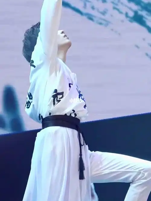 大帅哥  #时代峰峻  #马嘉祺  #马嘉祺  #马嘉祺舞台  #快意  #舞蹈