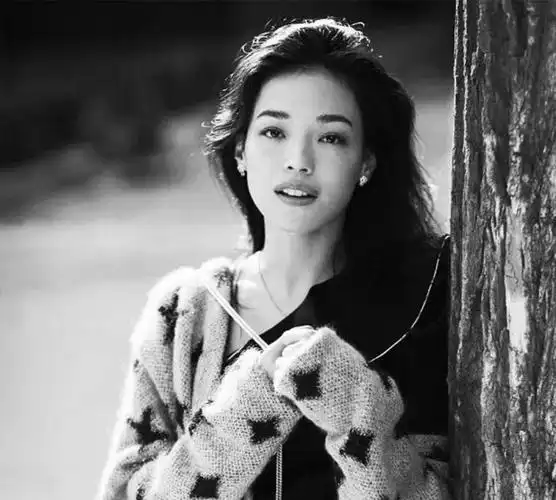 舒淇靠魅力征服5个男人屡受情伤嫁娱圈韦小宝终获幸福