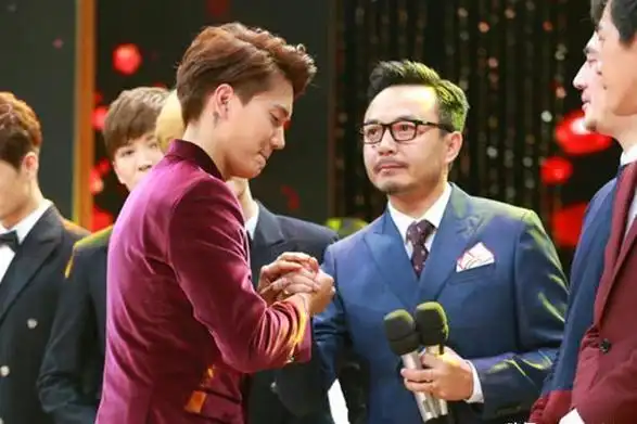 从歌坛天后,到公益路上的"大善人",韩红的坚持令人