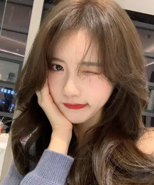 日常新发色梨木棕色显白好驾驭