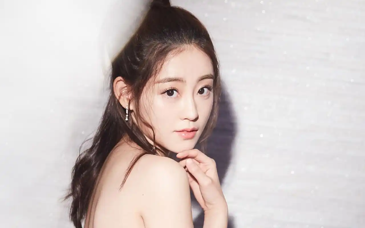 祝绪丹性感俏皮写真图片桌面壁纸