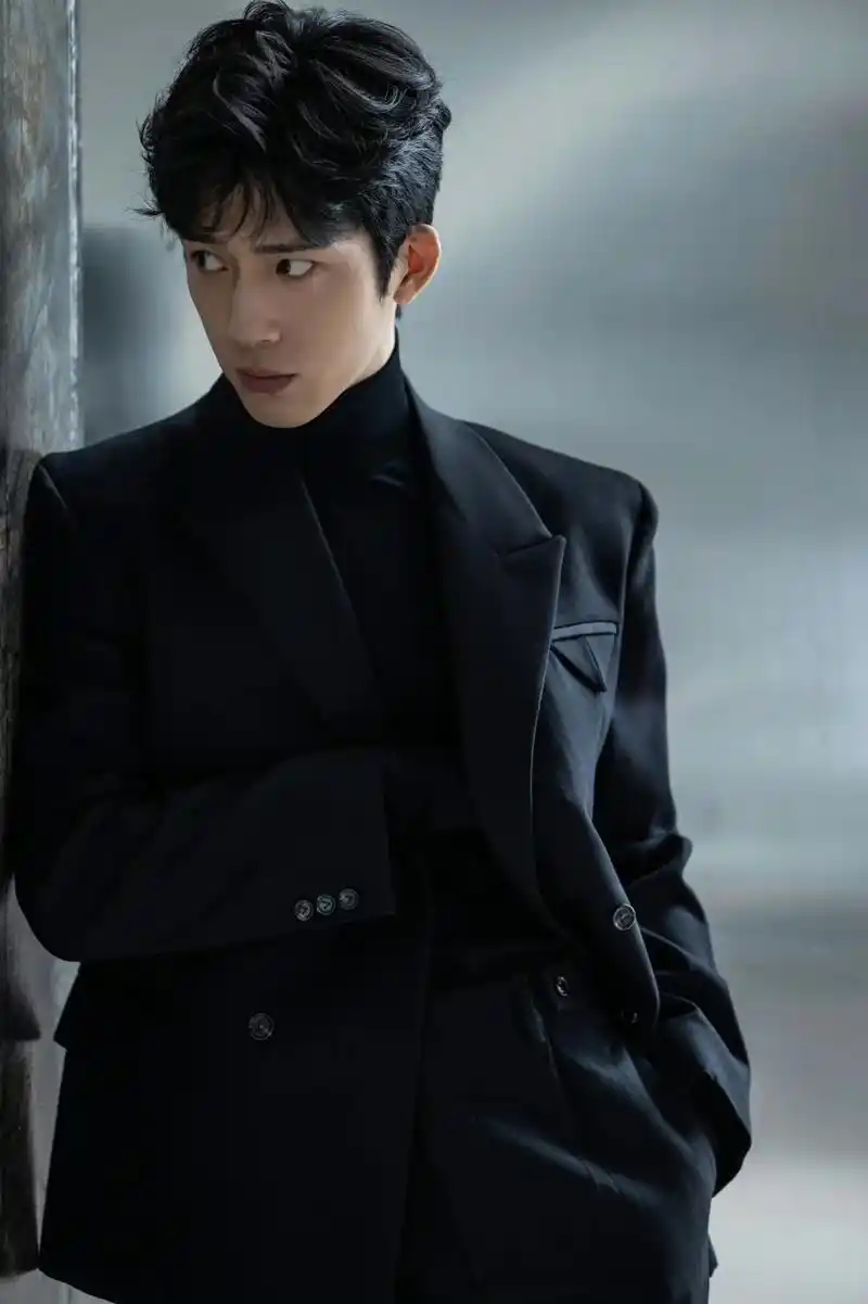 西装杀 #井柏然 矜贵的公子 - 抖音