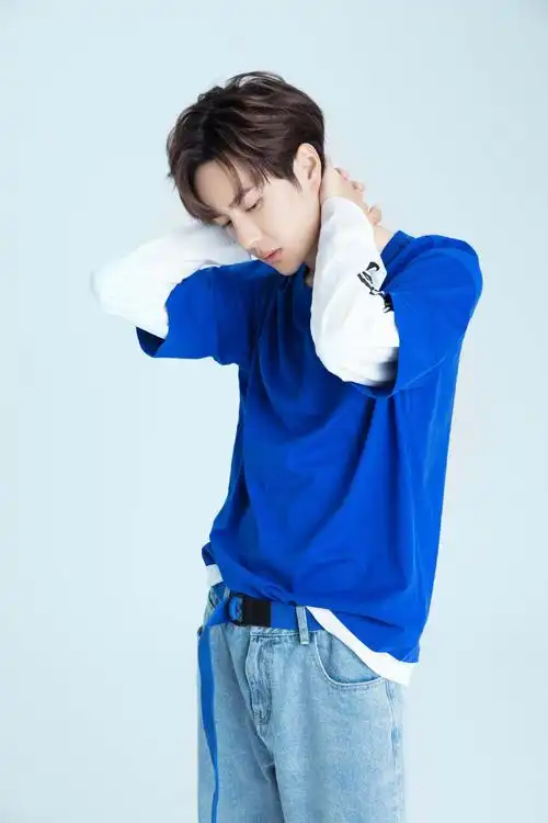 王一博高清图片 王一博帅气图片