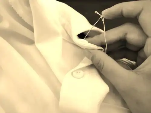 形容缝补衣服手法的句子形容破衣服缝缝补补的语录