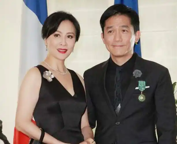 回顾一代女神刘嘉玲被人欺负却独自隐瞒了12年梁朝伟不离不弃