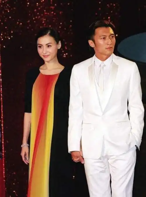 11年后,张柏芝祝福锋菲恋,谢霆锋满眼是你的时候,为什么不珍惜